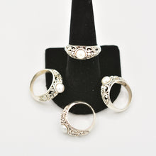 Load image into Gallery viewer, Sterling Silver Fresh Water Pearl Ring