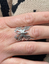 Load image into Gallery viewer, Butterfly Sterling Silver Ring