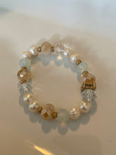 Load image into Gallery viewer, Fresh Water Pearl and Glass Bead Stretch Bracelet